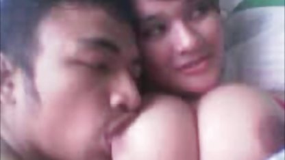 Elena membuka pakaian tepat di bokep pengantin baru indo taman dan menyentak