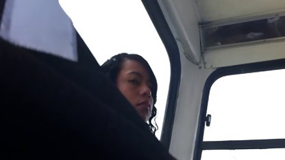Seks liar xxx indo girl di pantai yang indah berakhir dengan orgasme yang keras