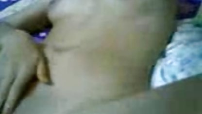 Cewek kurus di ruang ganti bercinta dengan mesin bokep paksa indo seks