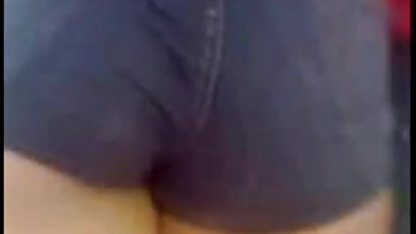 Brunette mengejek pirang lembut di game bokep indo karawang BDSM