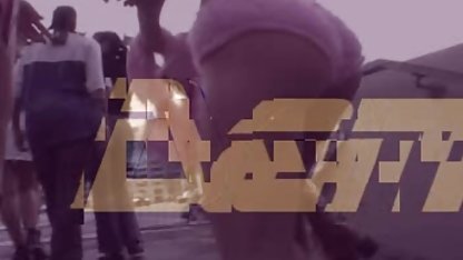 Pesenam Rusia memasukkan bola-bola vagina anal indo sex ke dalam topi yang dicukur