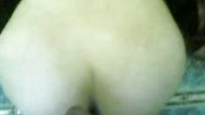 Lelaki itu diizinkan lesbian sex indo merobek kerumunan gadis