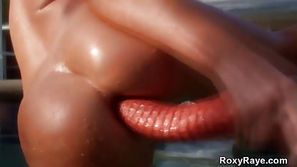 Model webcam tipis di stoking zb porn indo merokok dan memasukkan dildo di pantatnya