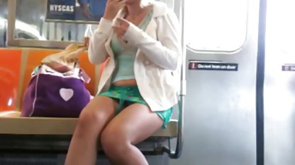 Laura berjalan hd indo xxx telanjang di pantai