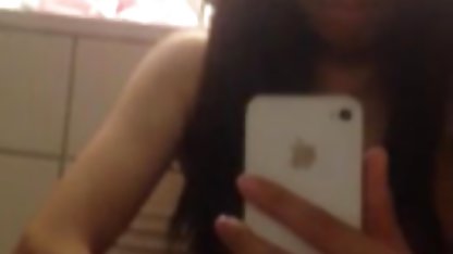 Cewek seksi menyebalkan pria kulit hitam ayam besar indo hot sex