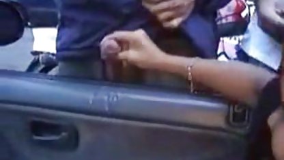 Lustful sexporno indo guy merasakan pantat indah wanita itu