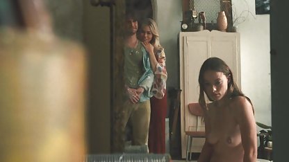 Wanita seksi Jerman menyentuh topi dalam xxx indonesia pelajar obrolan