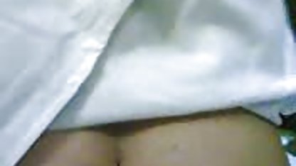 Gadis berusia 18 tahun memasukkan mainan seks dan meraba hd porn indo dirinya sendiri