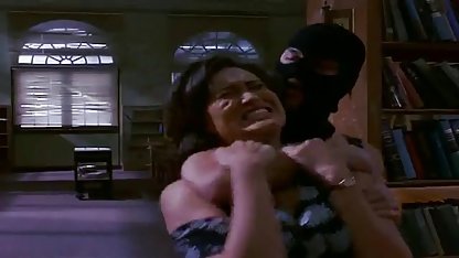 Budak mencium sepatu nyonya dan menjilat intinya bokep indo seksi