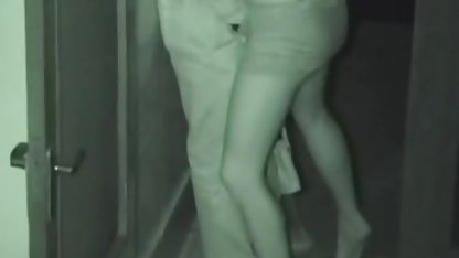 Gang bang vidio sex di indonesia untuk tiga slutty sluts