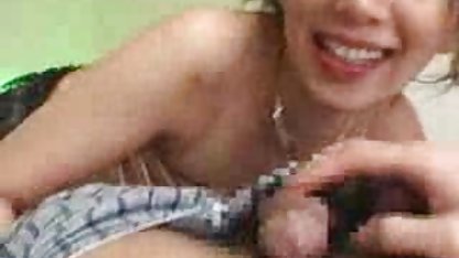 Mulatto muda dengan lembut indo montok xxx meraba dan mengerang dengan senang hati